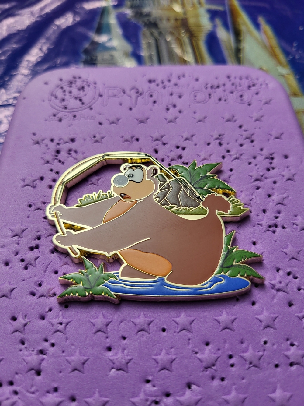 Disney Bears Blind Box Pin - Humphrey - BoxLunch Exclusive - Picture 3 of 4